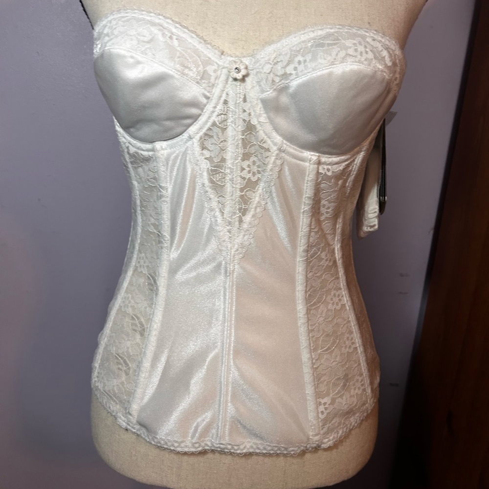 New Dominque Boned Corset 34A In White